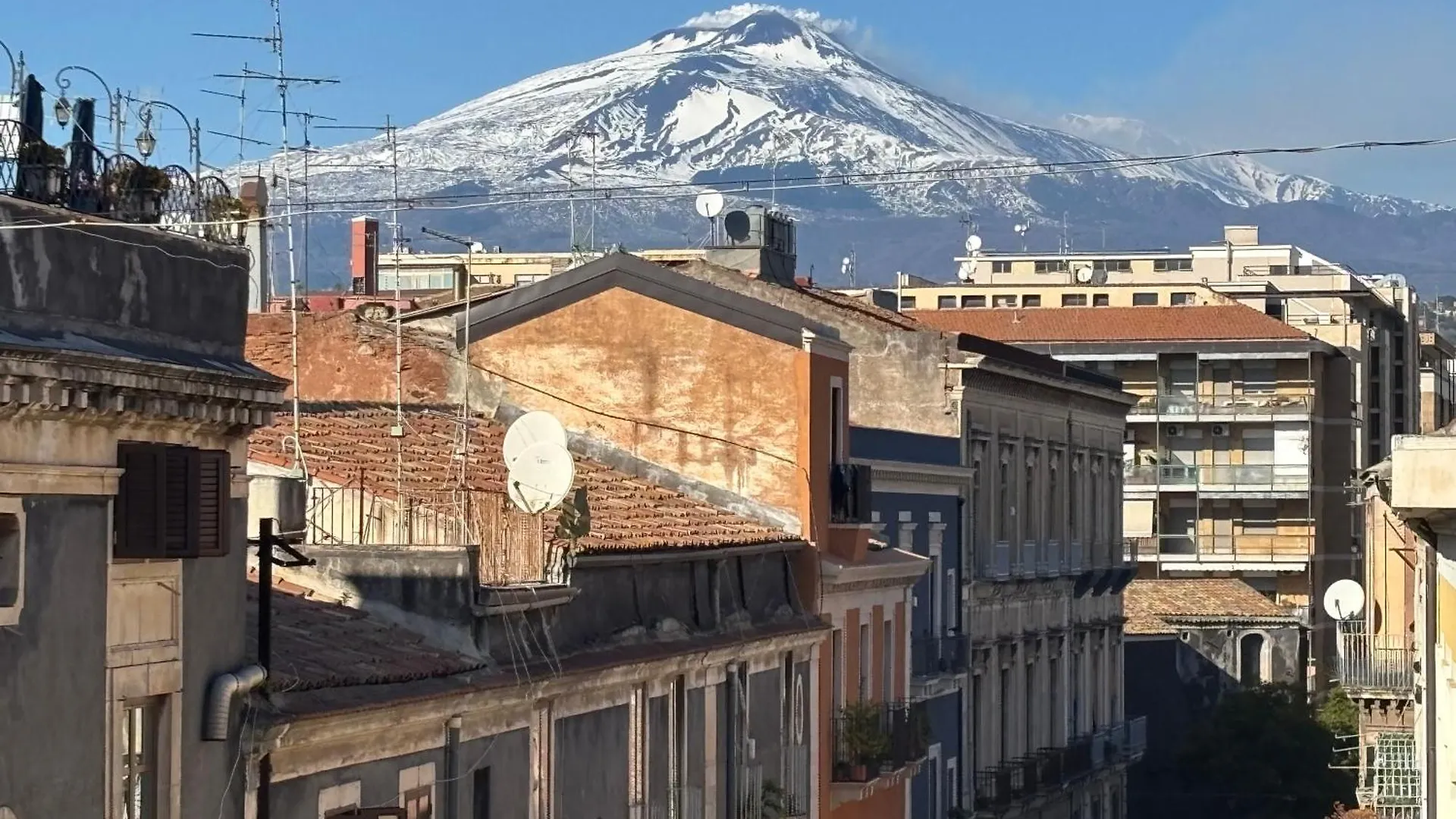 Couette-café Homestay Rooftop Catane